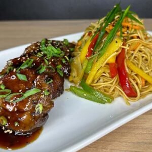 Teppan de res yakisoba - Image 1